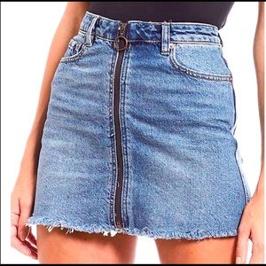 Free People Frayed Denim Mini Skirt Size 26 Zipper Jean Skirt Micro Skirt